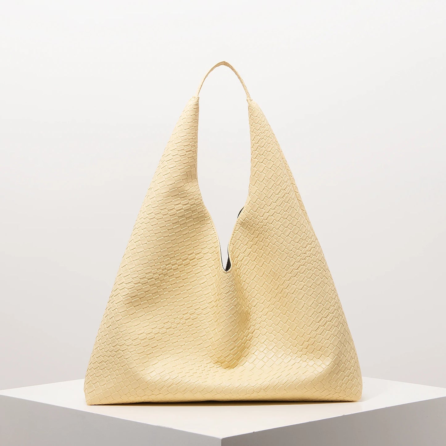 Woven Hobo Shoulder Bag – Minimalist Retro Tote for Women