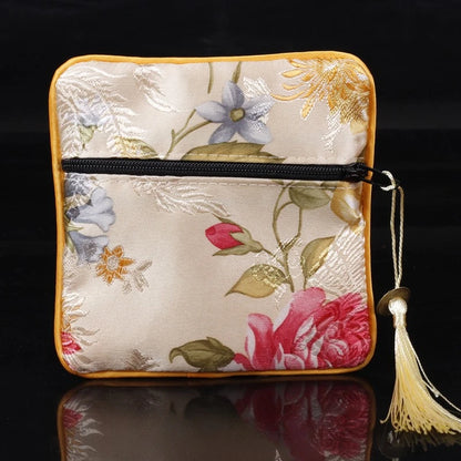 Embroidered Floral Coin Pouch – Chinese Style Jewelry Bag