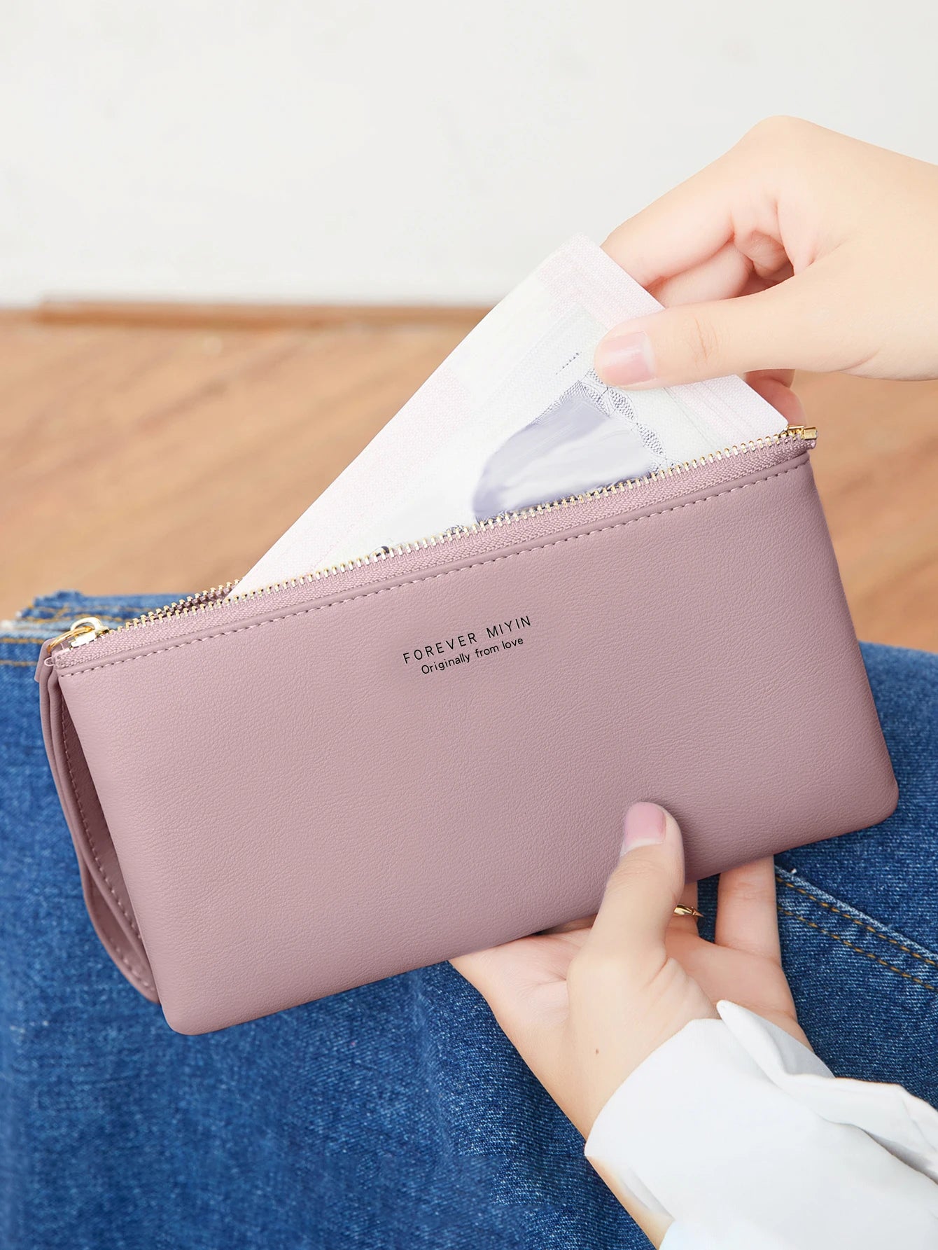 Slim Long Clutch Wallet & Phone Bag for Women – Zipper Wristlet