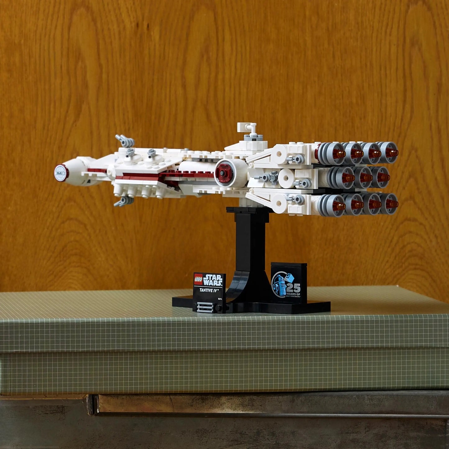 Tantive IV Star Wars Building Set 654 Pieces for Adults
