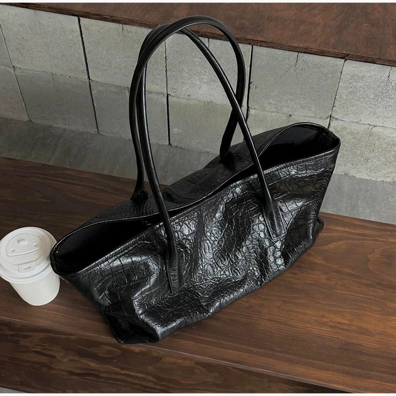 Luxury Crocodile Pattern Women Tote Bag Vintage Large Capacity Shoulder Handbag Minimalist Commute