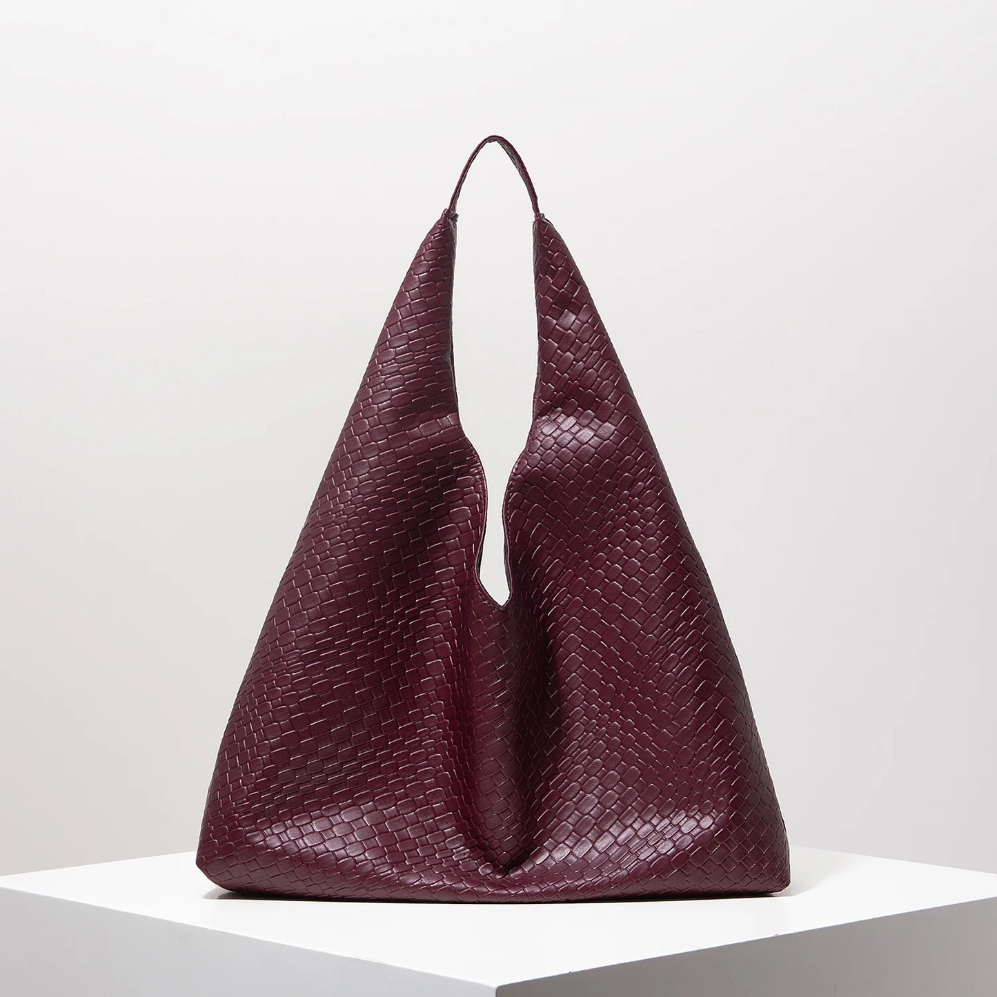 Woven Hobo Shoulder Bag – Minimalist Retro Tote for Women