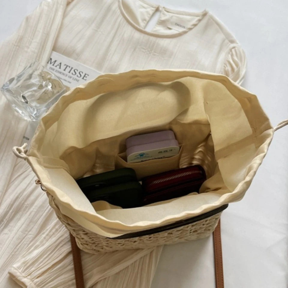 Women's Handmade Woven Straw Beach Tote Bag with Wooden Handle