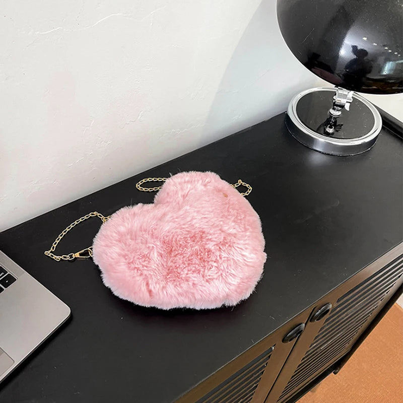 Plush Heart Crossbody Bag – Women's Fluffy Chain Shoulder Bag