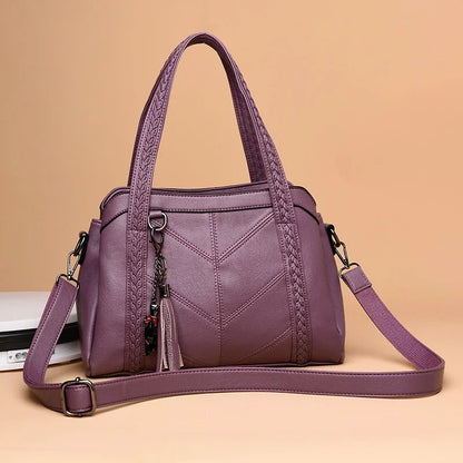 Large Capacity PU Leather Shoulder Bag with Tassel Pendant