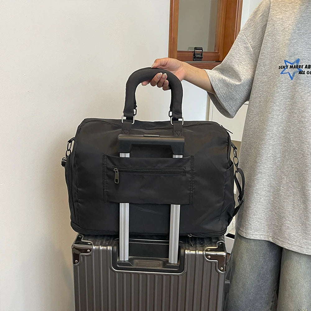 Expandable Travel Duffle Bag with Detachable Shoulder Strap