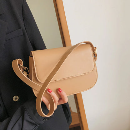 Retro Small Saddle Bag for Women – Crossbody Messenger Shoulder Bag