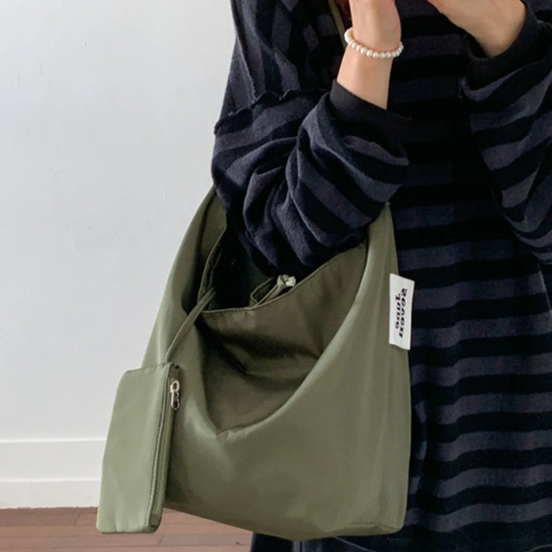 Large Capacity Nylon Shoulder Bag – Women's Lightweight Casual Tote