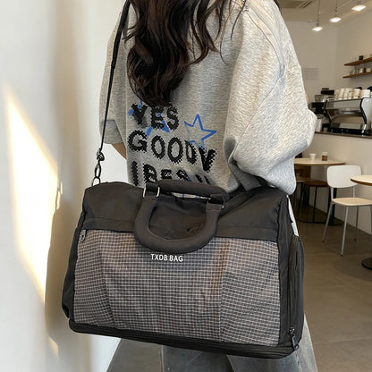 Expandable Travel Duffle Bag with Detachable Shoulder Strap
