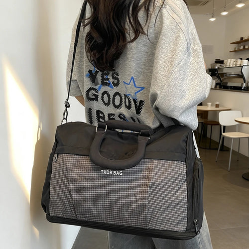 Expandable Travel Duffle Bag with Detachable Shoulder Strap
