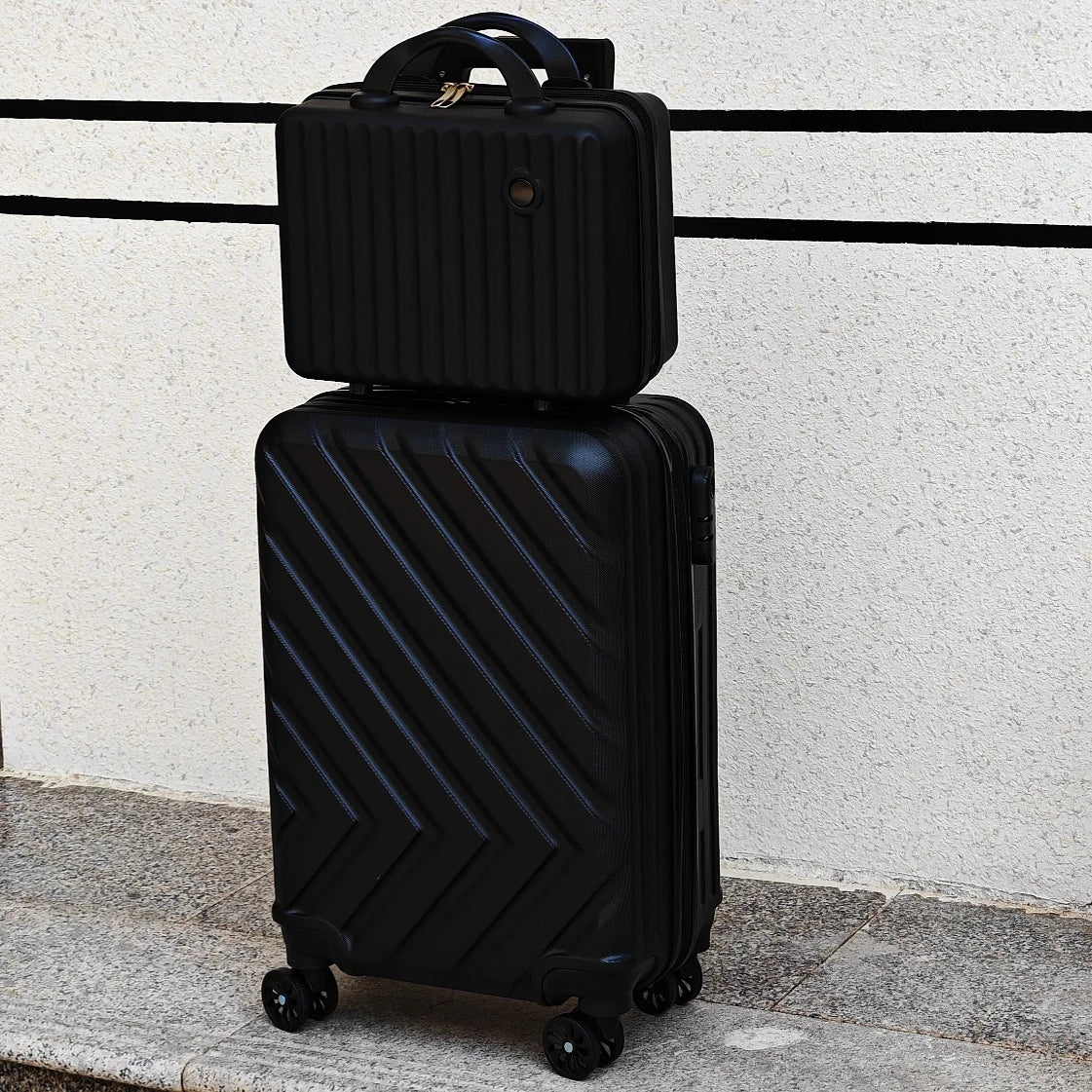 2-Piece Luggage Set – 20-Inch Trolley Suitcase & 14-Inch Mini Case