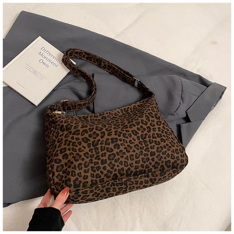Leopard Print Shoulder Bag for Women – Lightweight High-Capacity Crossbody Tote