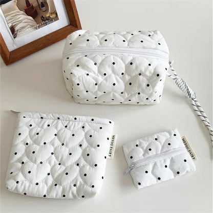 Quilted Dot Cosmetic Bag – Portable Makeup Pouch for Lipstick & Brushes