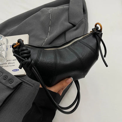 Leather Dumpling Crossbody Bag – Retro Crescent Shoulder Bag for Women
