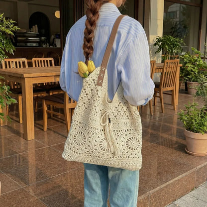 Women's Crochet Tote Bag – Boho Beach Shoulder Bag with Tassel