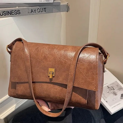 Retro High-Value Single Shoulder Armpit Bag Women S Winter Messenger Niche Commuter Small Square
