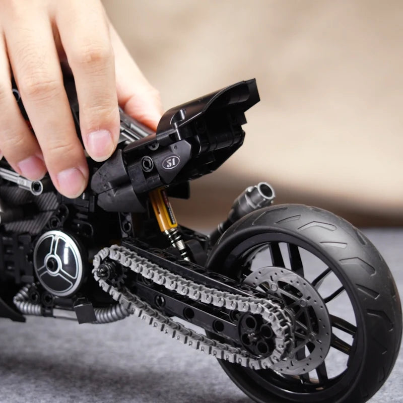 Motorcycle Building Blocks Set 1:8 Scale MOC Model – 538 Pcs