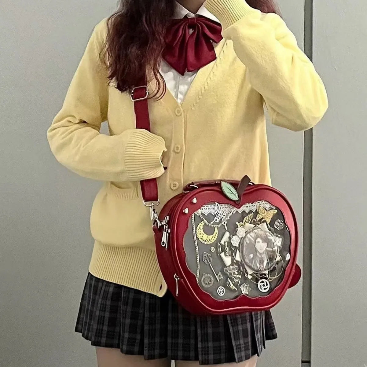 Apple-Shaped Ita Bag – Kawaii Harajuku Crossbody Handbag
