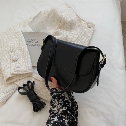 Retro Small Saddle Bag for Women – Crossbody Messenger Shoulder Bag