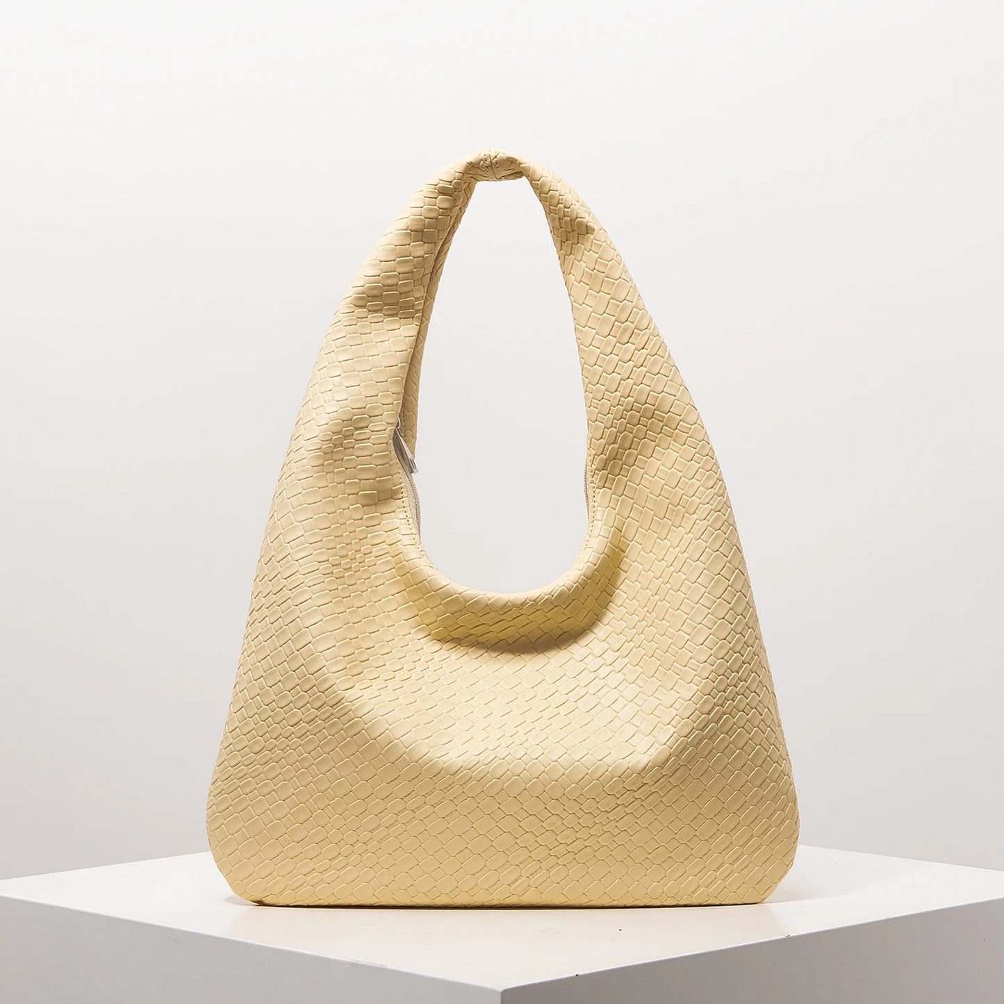 Vintage Faux Woven Leather Shoulder Bag Women S Handbag Large Capacity Tote Bag Crescent Bag