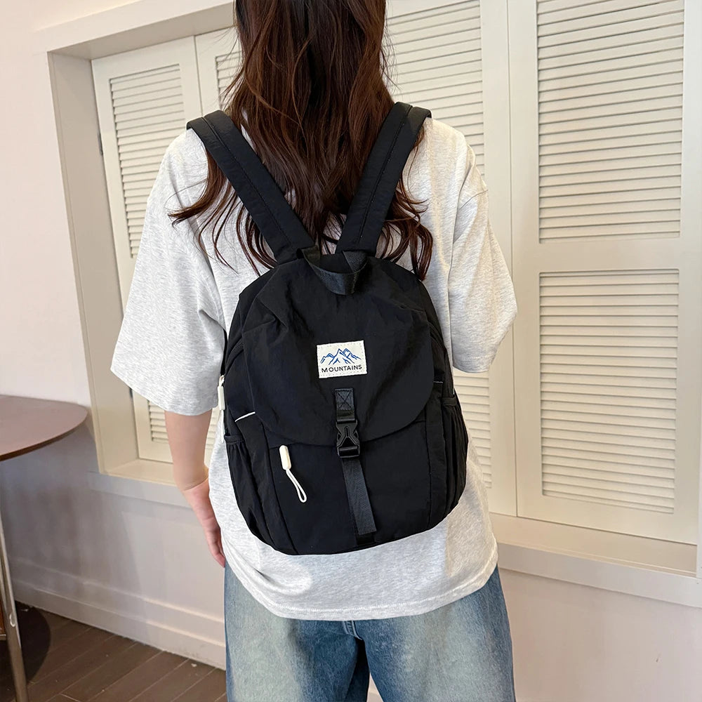Lightweight Hiking Backpack – Color Block Outdoor Daypack