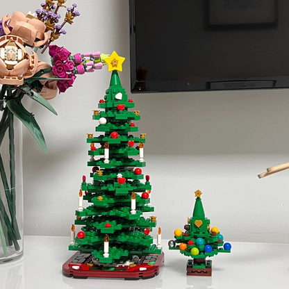 LEGO Christmas Tree 40573 Building Set – 784 Pieces