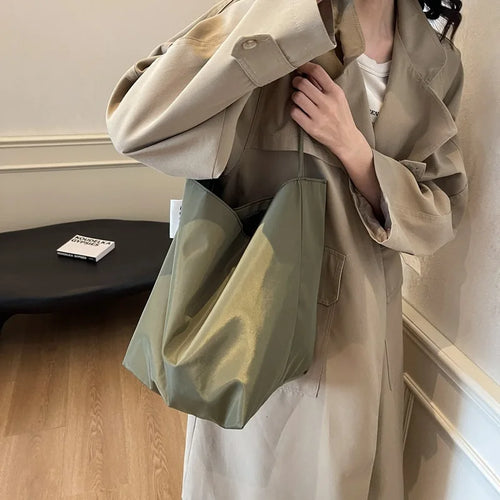 Large Capacity Tote Shoulder Bag for Women – Minimalist Retro Bucket Bag