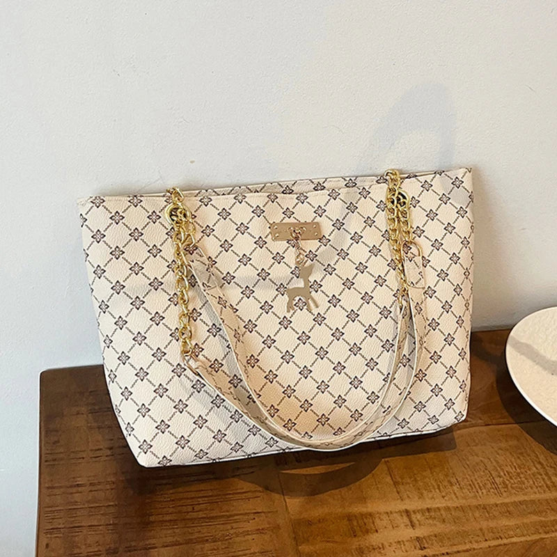 Large Capacity Women's Tote Shoulder Bag with Chain Strap