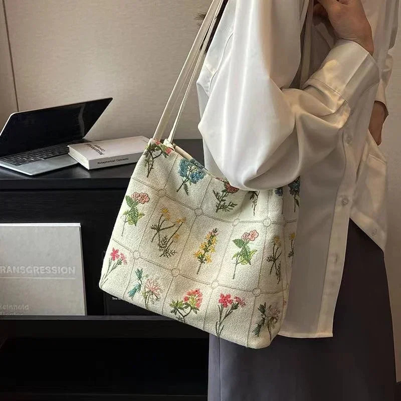 Floral Embroidered Tote Bag – Large Capacity Women's Shoulder Bag