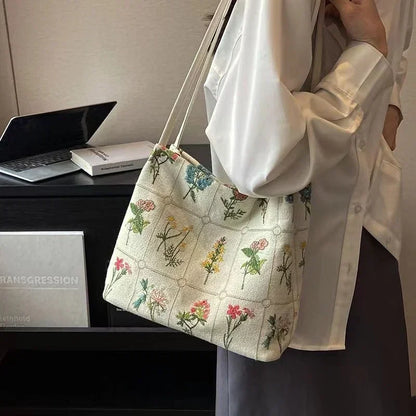 Floral Embroidered Tote Bag – Large Capacity Women's Shoulder Bag
