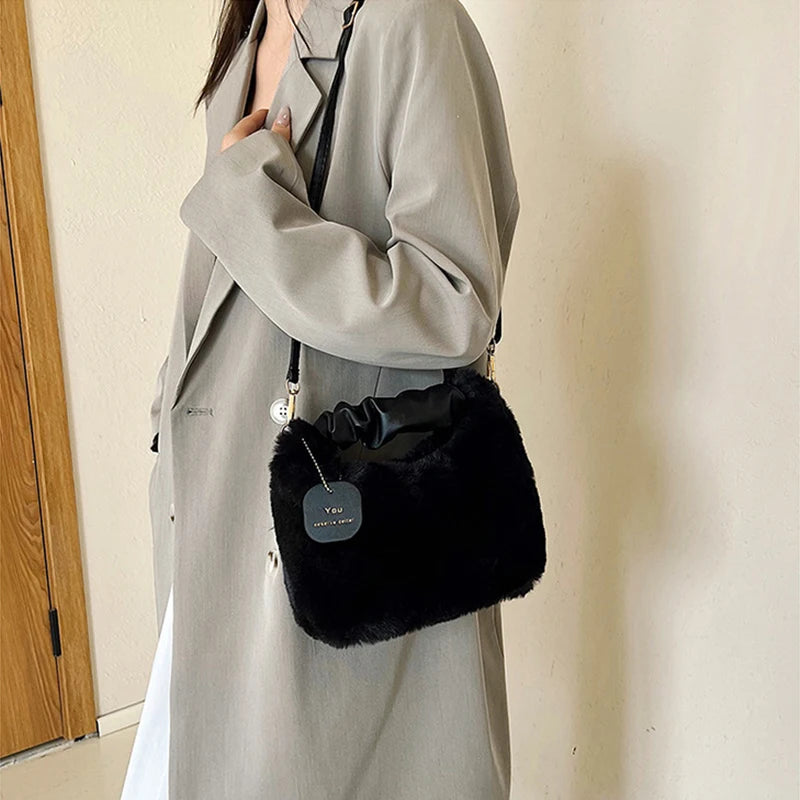 Women's Faux Fur Half-Moon Crossbody Bag