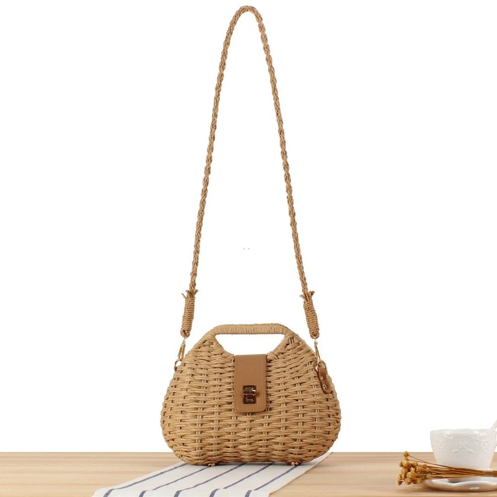 Woven Straw Crossbody Bag – Elegant Rattan Shoulder Purse