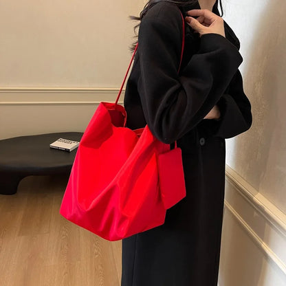 Large Capacity Tote Shoulder Bag for Women – Minimalist Retro Bucket Bag