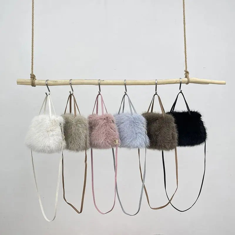 Faux Fur Plush Crossbody Bag – Korean Style Pearl Chain Handbag