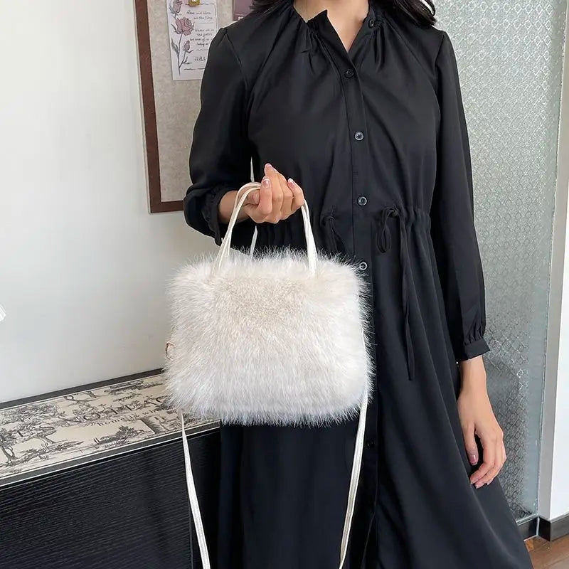 Faux Fur Plush Crossbody Bag – Korean Style Pearl Chain Handbag