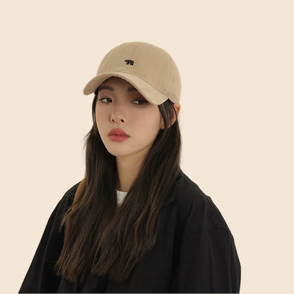Bear Embroidered Baseball Cap – Unisex Wide Brim Dad Hat