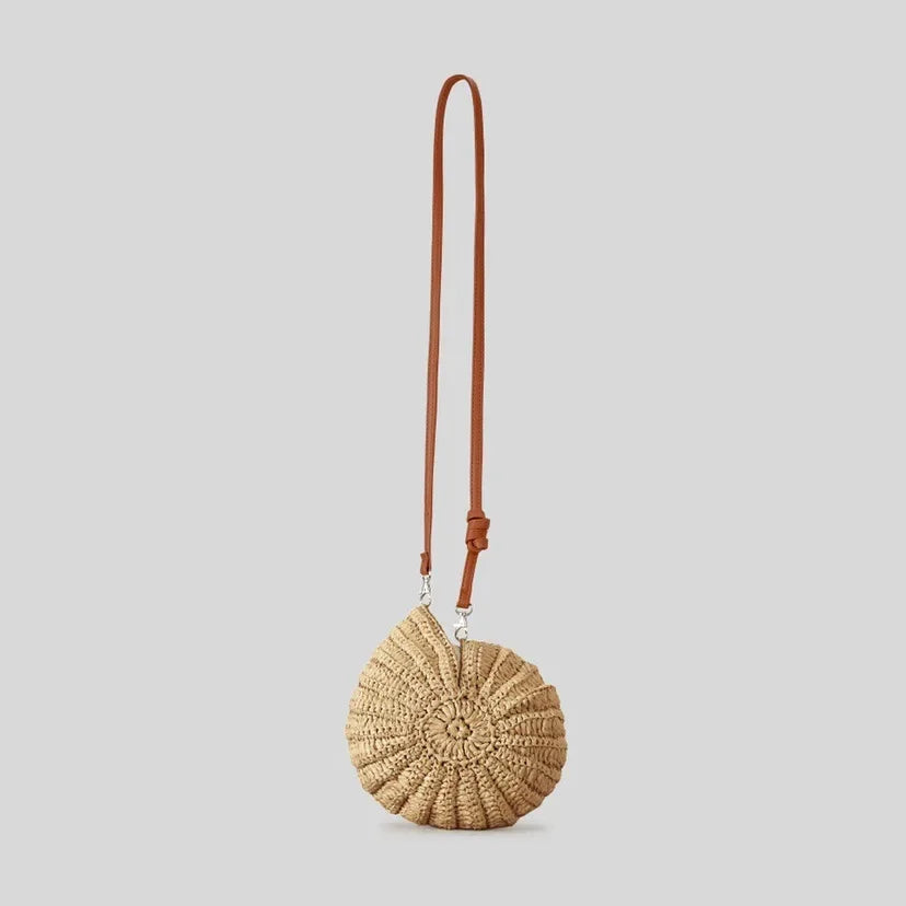 Crochet Conch Shoulder Bag with Pearl Chain – Handmade Woven Bag