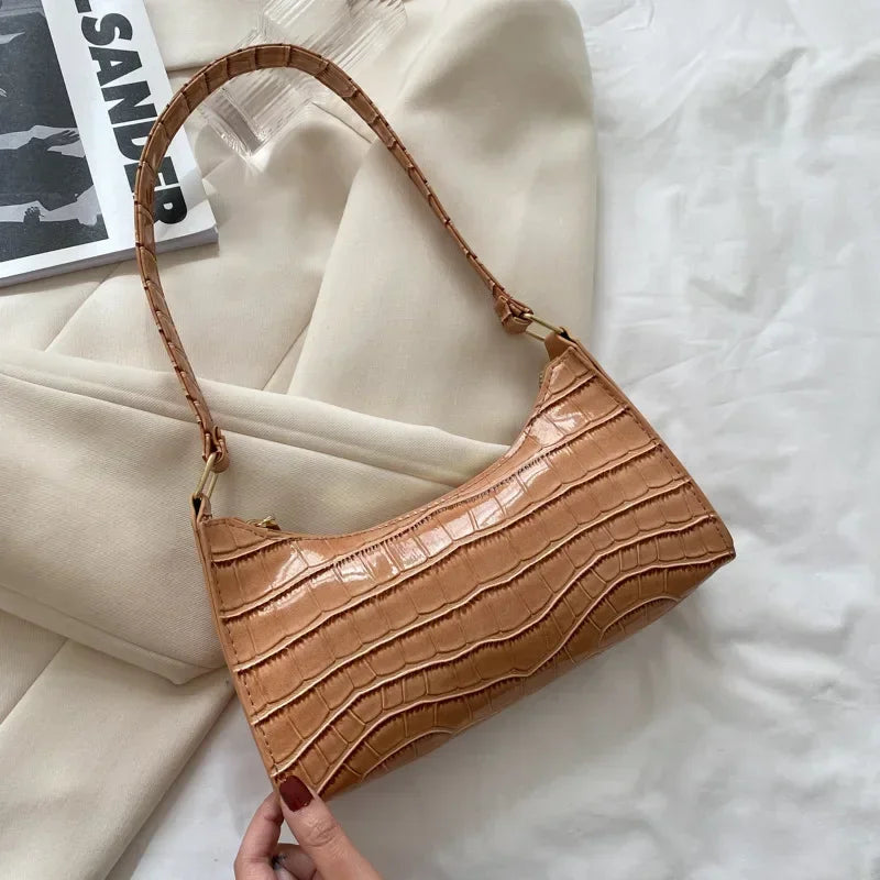 Exquisite Shopping Bag Retro Casual Women Totes Shoulder Bags Female Leather Solid Color Chain