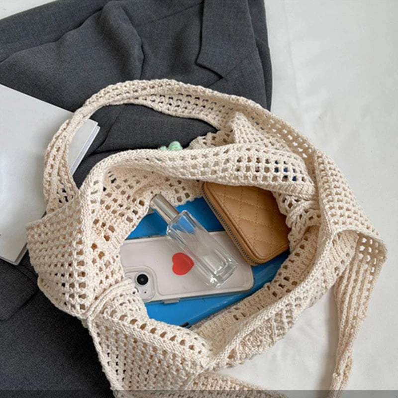 Knitted Tote Bag for Women – Flower Detail Summer Beach Bag