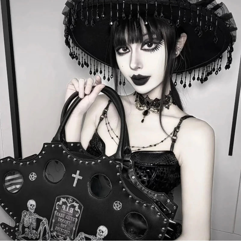 Gothic Skull Shoulder Bag – Y2K Rivet Halloween Handbag