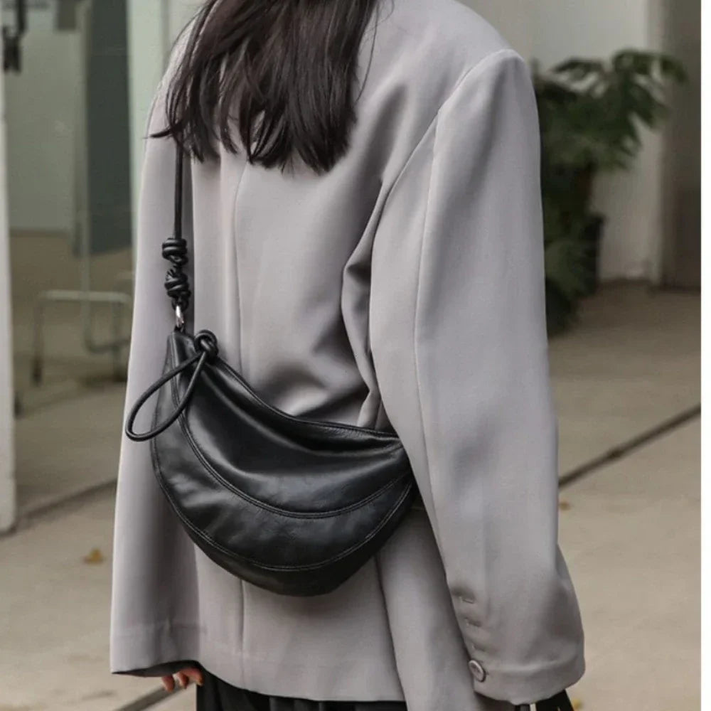 Crescent Shoulder Bag for Women – Retro Luxury Underarm Handbag