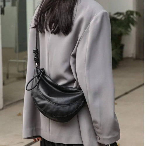 Crescent Shoulder Bag for Women – Retro Luxury Underarm Handbag