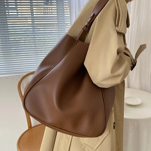 Large Leather Tote Bag for Women – Minimalist Shoulder Handbag