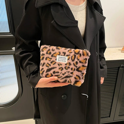 Leopard Print Plush Makeup Bag – Large Capacity Travel Cosmetic Pouch