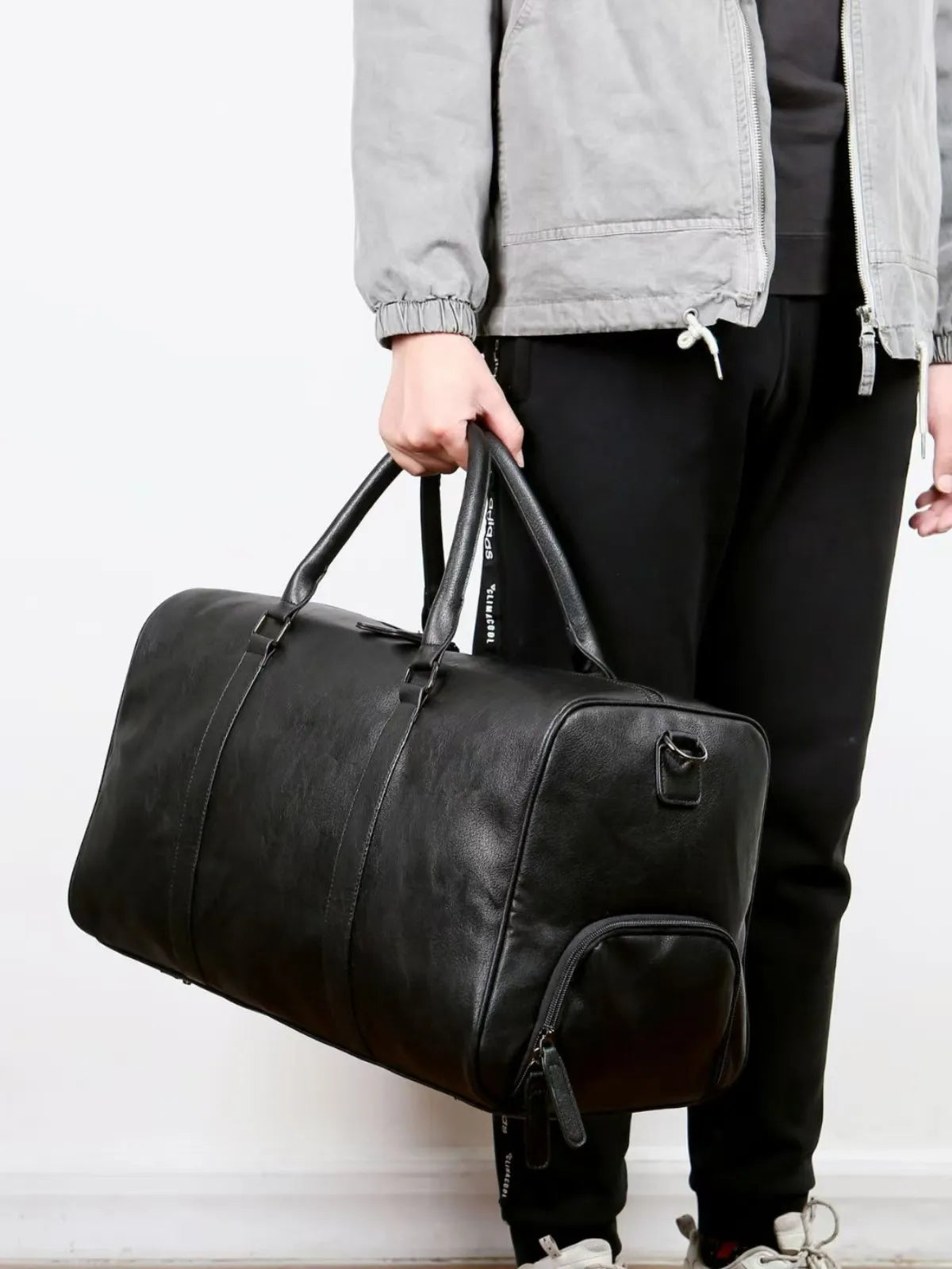 Leather Duffle Bag for Men – Large Capacity Travel Weekender