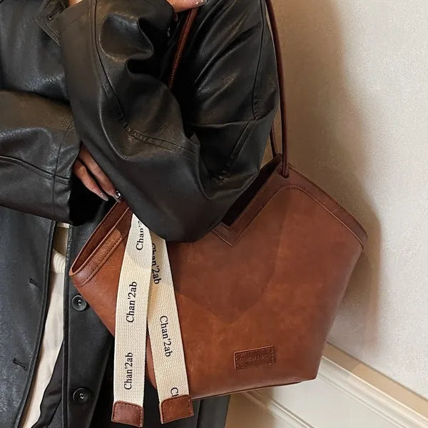 Retro Simple Underarm Bag Trendy Shoulder Large Capacity Commuting Foreign Style Tote