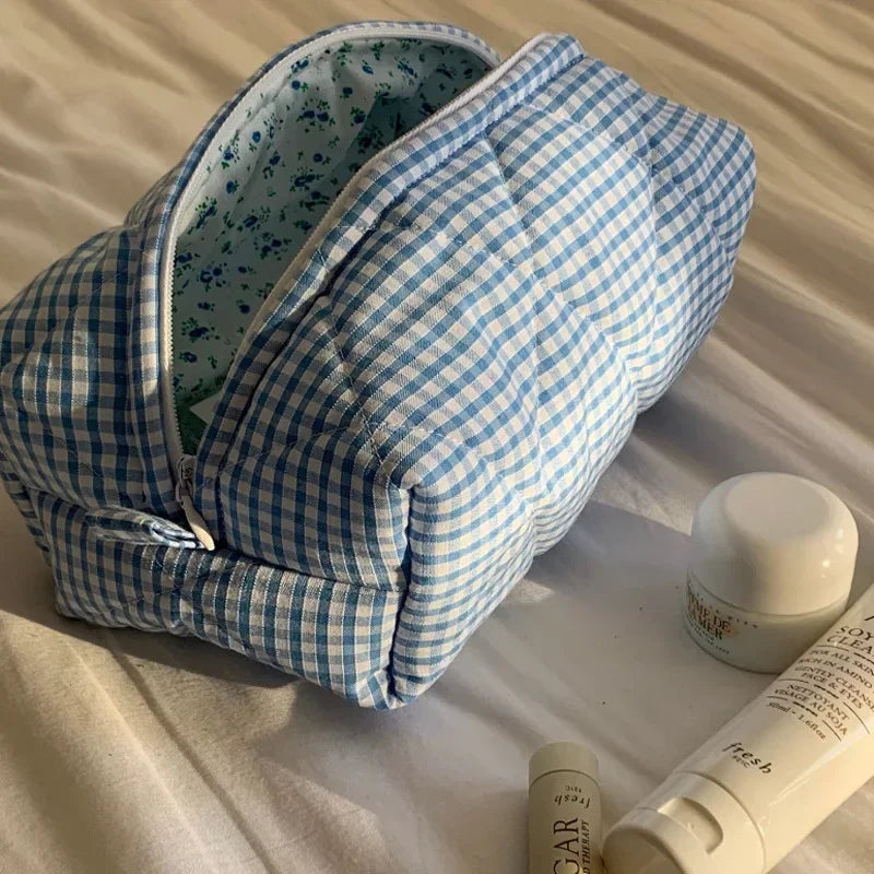 Quilted Checkered Makeup Bag – Large Capacity Cotton Cosmetic Pouch