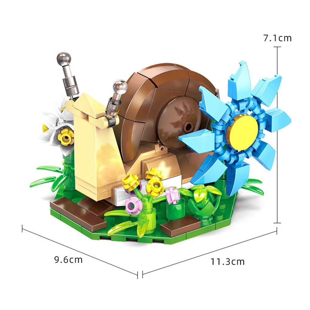 Praying Mantis Building Blocks Set – Insect Nature Diorama Toy