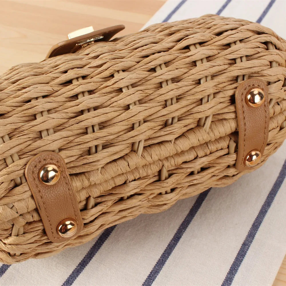 Woven Straw Crossbody Bag – Elegant Rattan Shoulder Purse