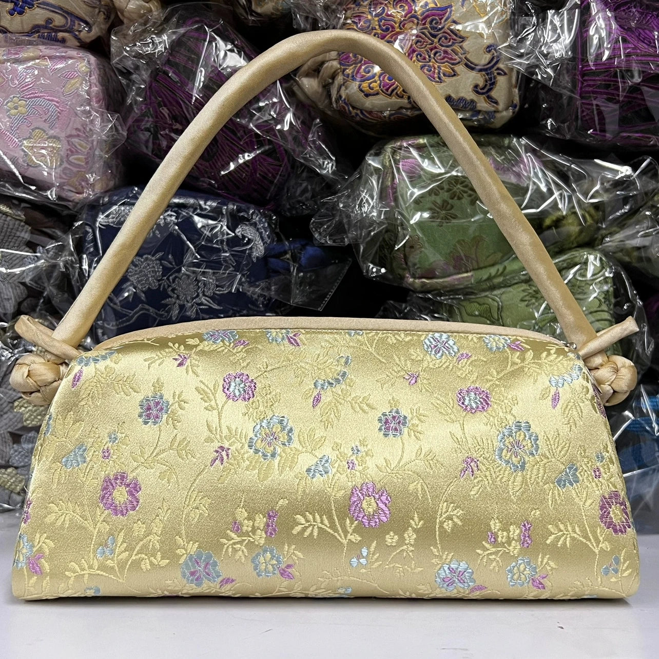 Embroidered Silk Shoulder Bag – Floral Cheongsam Purse